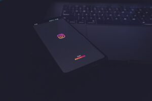 Dieses Bild hat ein leeres Alt-Attribut. Der Dateiname ist azamat-e-72QONBWIdoc-unsplash-1102x735.jpg